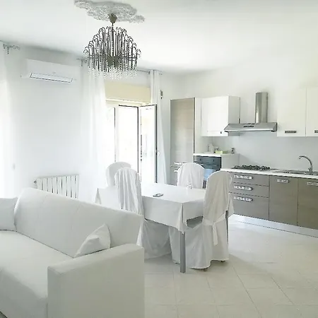 Camera A Sud Oda ve Kahvaltı *